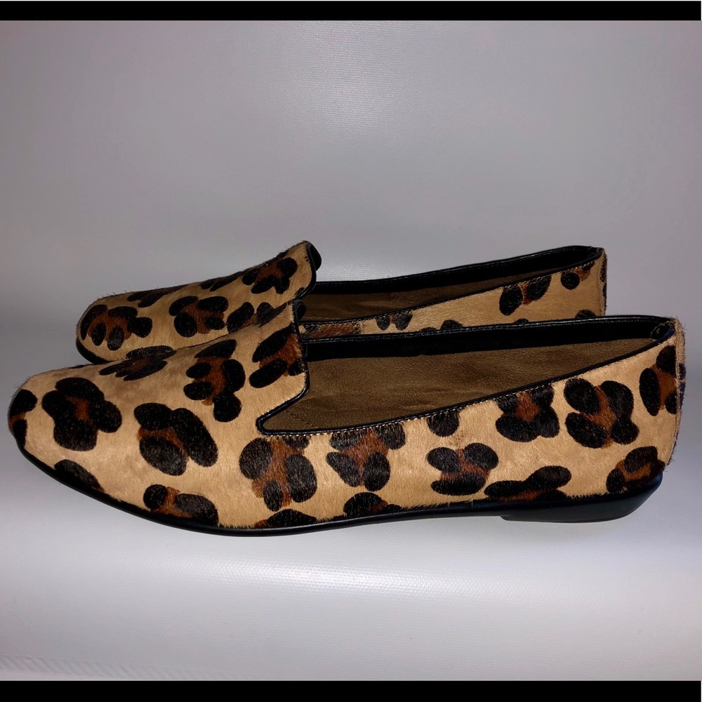 NWOB AEROSOLES Cheetah Print Flats